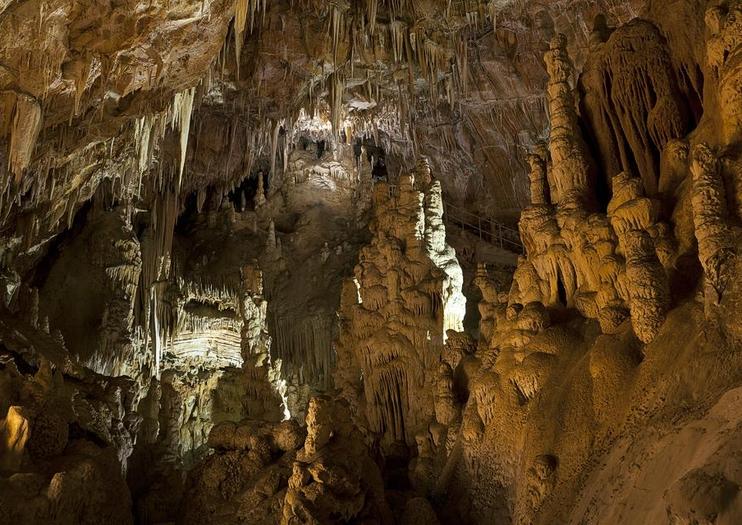 Caves of Torri di Slivia (Grotta delle Torri di Slivia)
